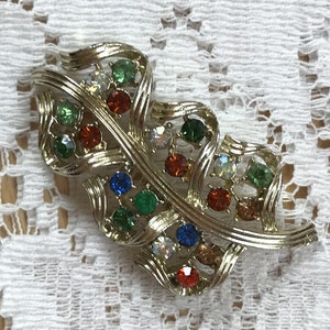 Vintage Estate Fall / Autumn Colored / Multicolored Rhinestones Leaf Shaped Brooch / Pin