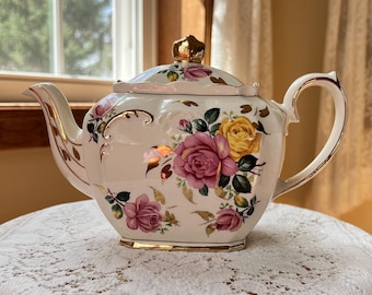 Beautiful Estate Vintage Discontinued Sadler 2897 Cube 4 Cup Teapot with Pink and Yellow Roses, Gold Gilt Accents, Show Piece, Home Decor