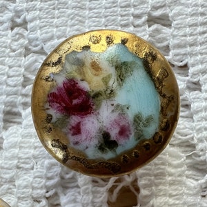 Two Vintage / Antique Hand Painted Porcelain Button Studs / Collar Studs / Shirt Studs, Gold Gilt Edges, Pink Roses image 4