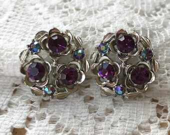 Vintage Signed STAR Amethyst Purple Rhinestone and Blue Tinged Aurora Borealis Rhinestone Flower Screw Back Earrings, Round / Silver Tone