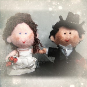 Cute custom wedding cake topper with bride and groom dolls personalized OOAK marriage felt decoration gift image 1