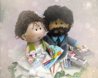 Personalised wedding cake topper - bride and groom handmade - OOAK felt sculpture made to order Hand made in France