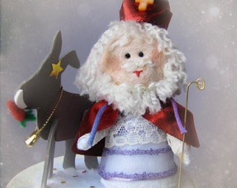 Saint Nicholas Catholic Sinterklaas Ornament Felt Sculpture - Christmas Bishop felt doll for Cake topper doll softie- Hand Made in France