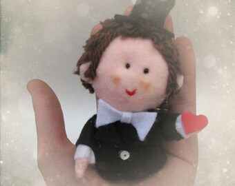 OOAK doll Will you marry me ? Made in France custom love felt doll (groom) made to order for engagement, wedding, valentine, anniversary