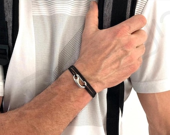 Men's bracelet with carabiner for a time of climbing adventure, rope bracelet for an elegant gift idea for men