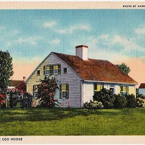 Carte postale vintage de Cape Cod - An Old Cape Cod Saltbox House, South Yarmouth (inutilisé)