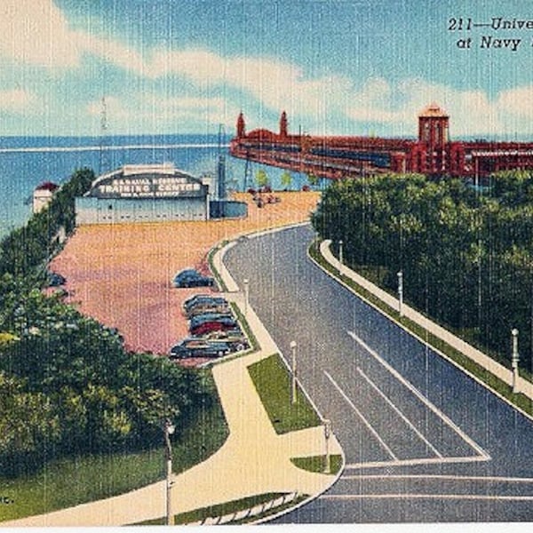 Vintage Postcard - The University of Illinois at Navy Pier, Chicago, Illinois (Unused)