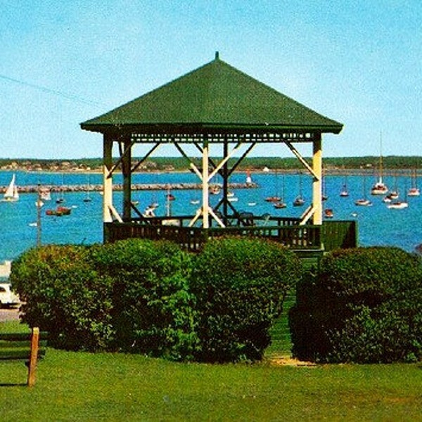 Vintage Martha's Vineyard Postcard - Bandstand and Harbor, Vineyard Haven (Unused)
