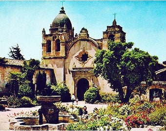 Vintage California Postcard - Mission San Carlos Borromeo de Carmelo (Unused)