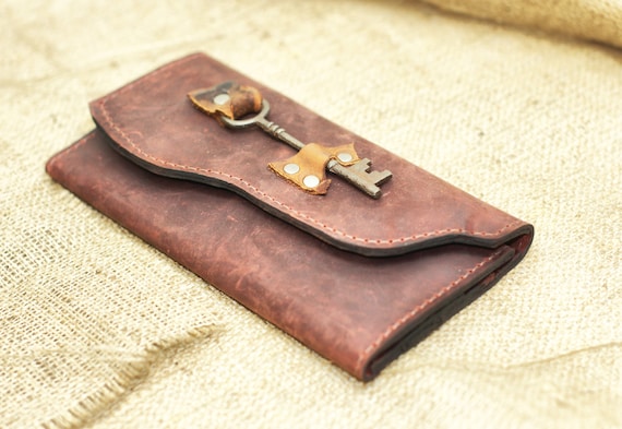 extra large wallets for ladies