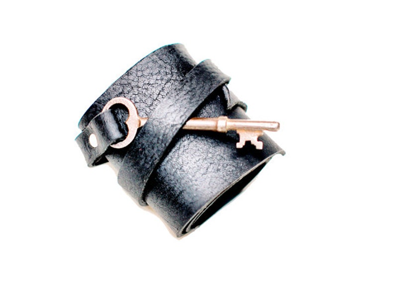 Antique Skeleton Key Wrap Around Leather Cuff image 3