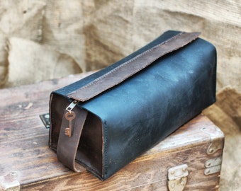 leather toiletry bag, travel bag, dopp kit, mens toiletry bag, leather shaving kit, groomsmen gift, gift for him, toiletry personalized gift