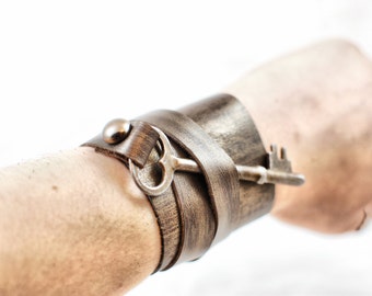 Antique Skeleton Key Wrap Around Leather Cuff