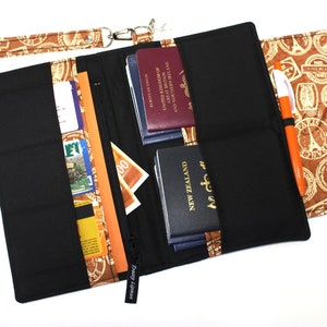 Cartera de viaje grande para muchos pasaportes, portadocumentos de viaje, organizador de viajes, billetera de tarjeta de embarque, porta pasaporte familiar vegano