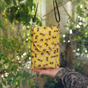 Bienen Stoff Handytasche, minimalist kleine Umhängetasche mit Handytasche für Bienenliebhaber, Handytasche, Imker Geschenk, Bienen
