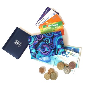 Mini Geldbörse für Frauen und Mädchen im Teenageralter, kleine minimalistische Brieftasche aus Retro Swirl-Stoff, Brieftasche für Teenager, Taschenbrieftasche, Kreditkartenhalterbeutel