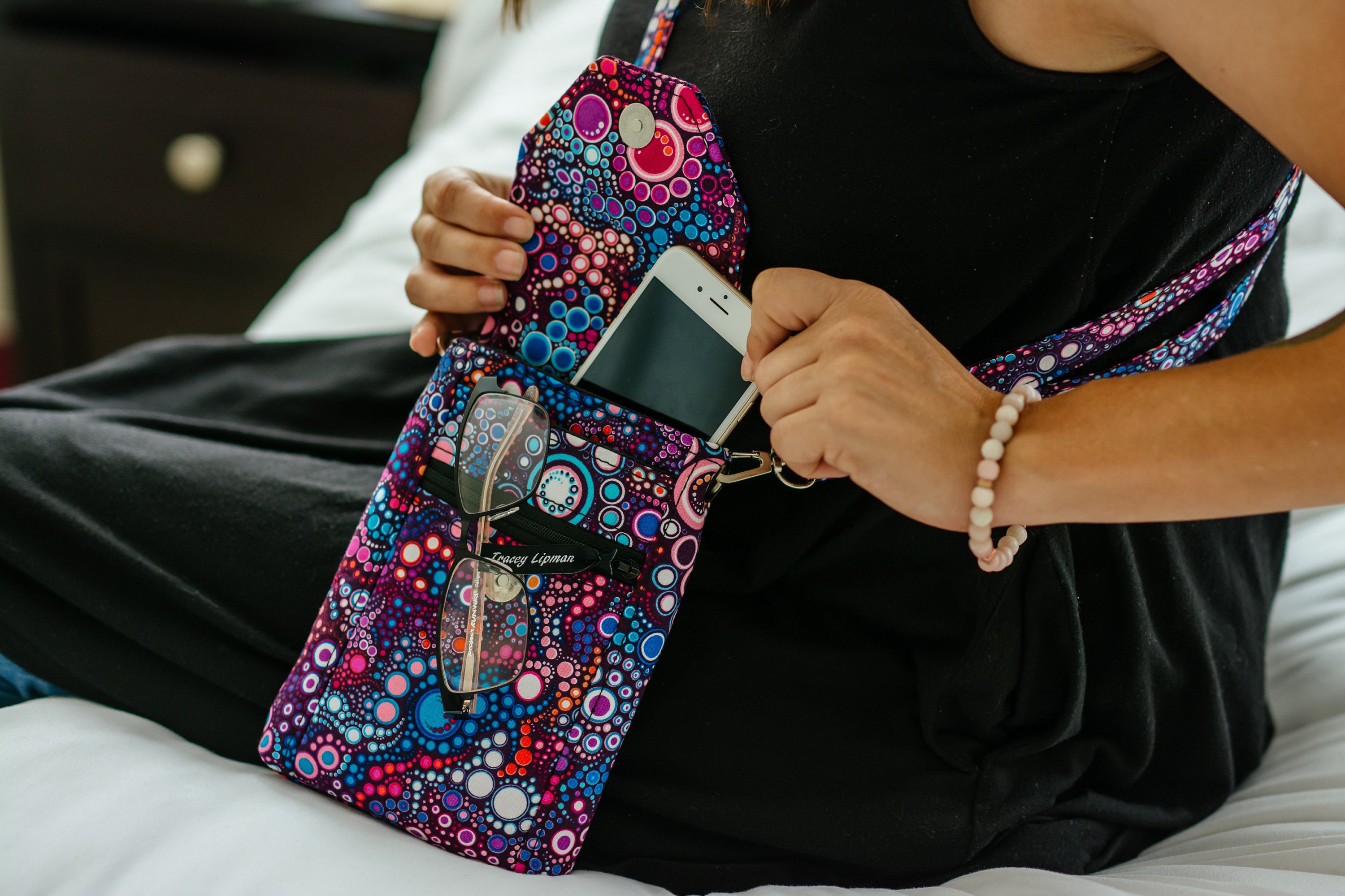 Phone Bag Minimalist Crossbody Purse With Pockets Vegan 