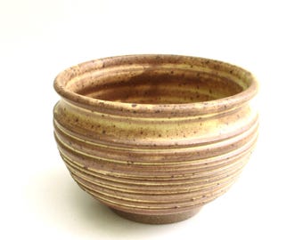 hand thrown stoneware bowl ...  organic soup,  chile,  salad,  pasta,   ramen bowl