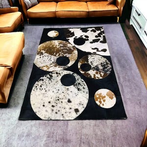 Handmade Cowhide Patchwork Area Rug: Natural Hair-on-Leather