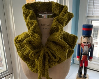 Green Thick Chunky Knit Scarf