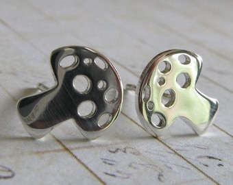 Pendientes de seta Amanita Muscaria hechos a mano en plata de ley o oro de 14k