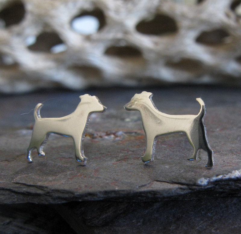 スターリングシルバーで手作りされたジャックラッセルテリア犬の