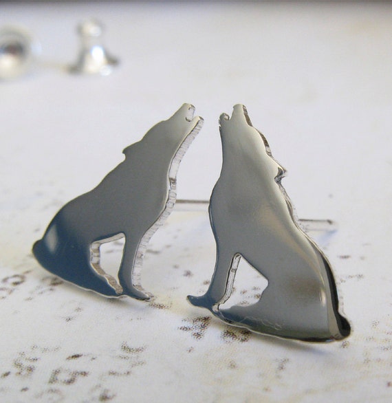アクセサリー Howling Wolf Stud Earrings 925 silver Howling Wolf Stud Earrings Handmade in Sterling Silver - Etsy