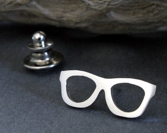 Gafas de nerd, alfiler de corbata, prendedor de sombrero, hecho a mano artesanalmente en plata de ley.