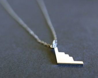 Collana con ciondolo Tiny Jet B2 Bomber realizzata a mano in argento sterling o oro 14k