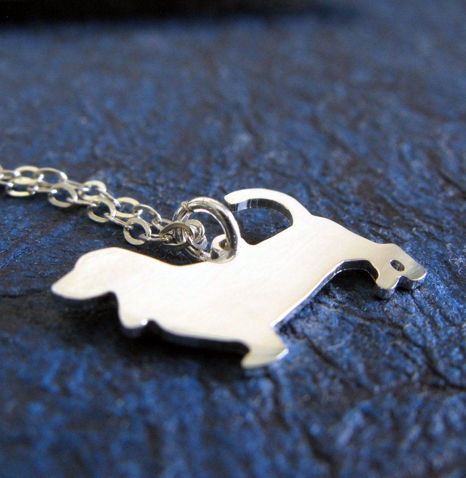 Collana Basset Hound, ciondolo a forma di cane in filo placcato argento - Italia