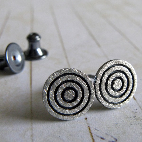 Concentric circle 7.5mm stud earrings handmade in sterling silver