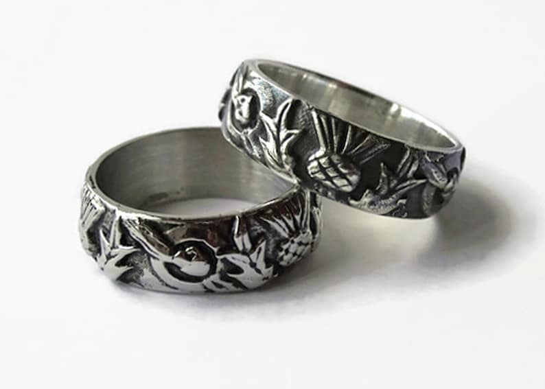 Thistle & Knot Bathtub Band © Filigree Wedding Ring Etsy
