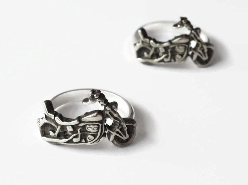 Zombie motorcycle ring Daryl Dixon The Walking Dead Last one retro bike Norman Reedus Solid Sterling Silver Motorcycle Ring