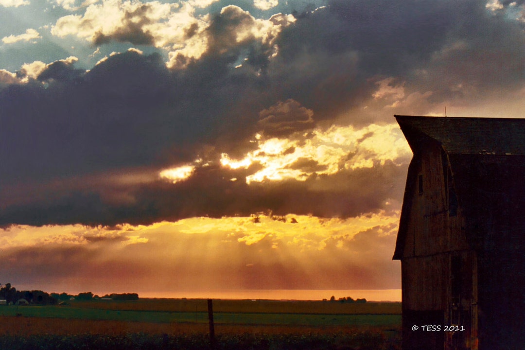Photography - Sun Rays and Barn- Color Version - Old Barn Photography ...