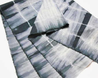 Black and White Suji Shibori Essex Linen Fat Quarter