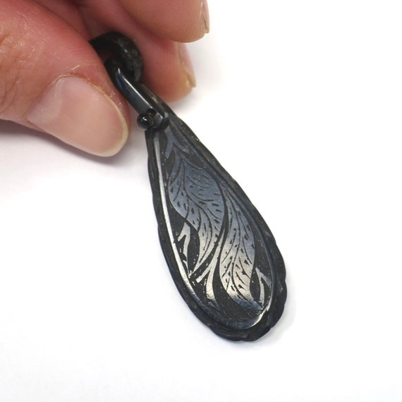 Victorian Carved Whitby Jet Mourning Pendant with… - image 2