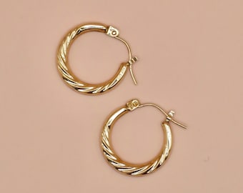 Pre Loved Solid 14K Yellow Gold Spiraled Rope Hoop Earrings