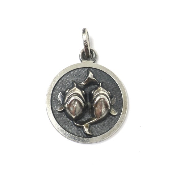 Vintage Sterling Silver Pisces The Fish Zodiac Sign C… - Gem