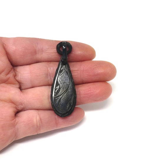 Victorian Carved Whitby Jet Mourning Pendant with… - image 4