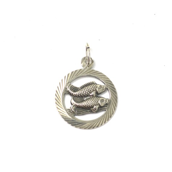 Vintage Italian Pisces Fish 18K Gold And Green Enamel Zodiac Charm