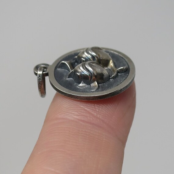 Vintage Sterling Silver Pisces The Fish Zodiac Sign C… - Gem