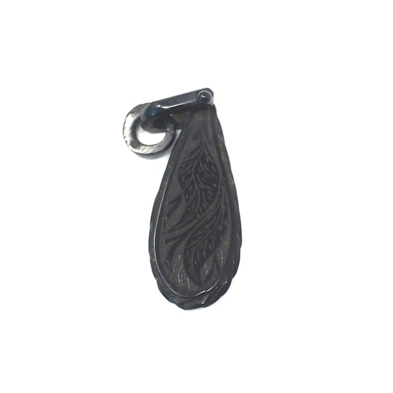 Victorian Carved Whitby Jet Mourning Pendant with… - image 9