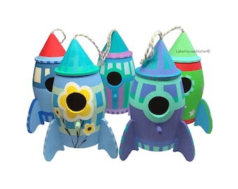 Space Ship OOAK. Rocketship Decor. Space Theme Party Decor. Small Rocket Ship Birdhouse.