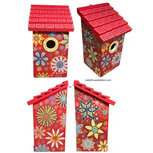 Casa de pájaros personalizada pintada a mano y personalizada. OOAK Casa de pájaros pintada a medida personalizada. Pajarera para poste o pared. imagen 5