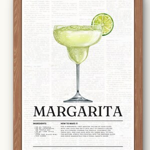 Könnte beinhalten: Ein druckbarer Rezept-Poster für einen Margarita-Cocktail. Das Poster zeigt eine Aquarell-Illustration einer Margarita in einem Glas mit einem Limettenkeil. Das Rezept enthält die Zutaten und Anweisungen zur Zubereitung des Cocktails.