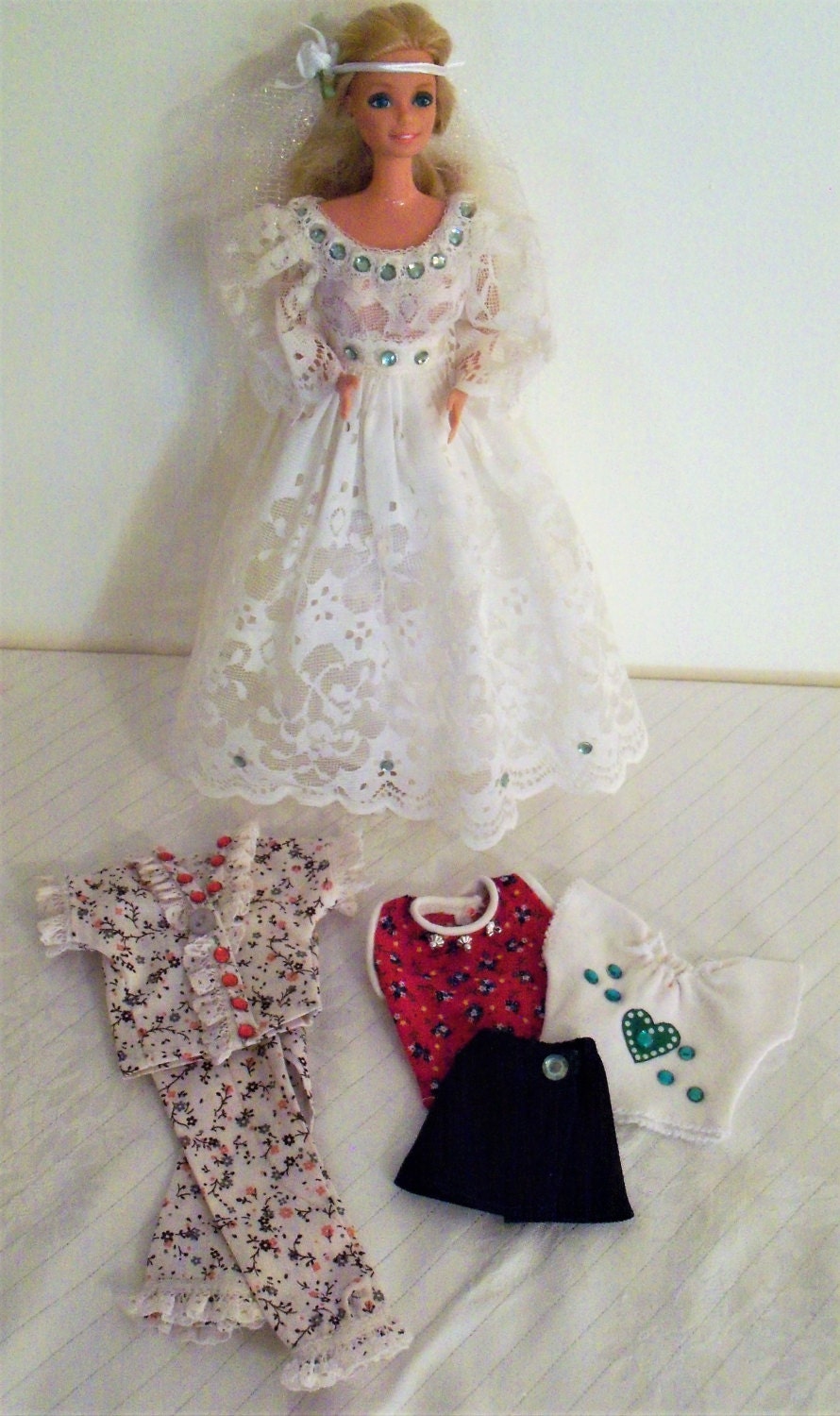 BARBIE  CLOTHING  ~ GREAT PRICES  ~ WITH WEDDING DRESS SETS ~ UPDATED 26/9/21 