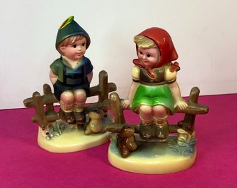 Hummel-Style - Vintage Figurines - Bavarian - Characters - Boy And Girl - Hard Plastic- 1950s - Made in Hong Kong - Cute - Ornaments