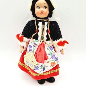1950s Italian Souvenir Doll: Sardegna Regional Costume, Malois Tag