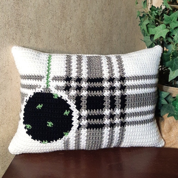 Plaid and Polka Pillow crochet pattern, Christmas Ornament Decor, Farmhouse Home, Rustic Country, Graph Pattern Intarsia, Instant Download