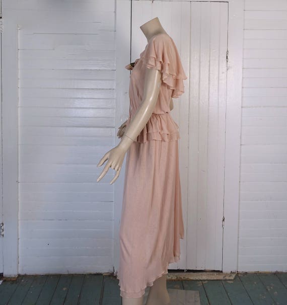 70s Delicate Pink Blouse & Skirt- Dusty Peach- Fo… - image 5